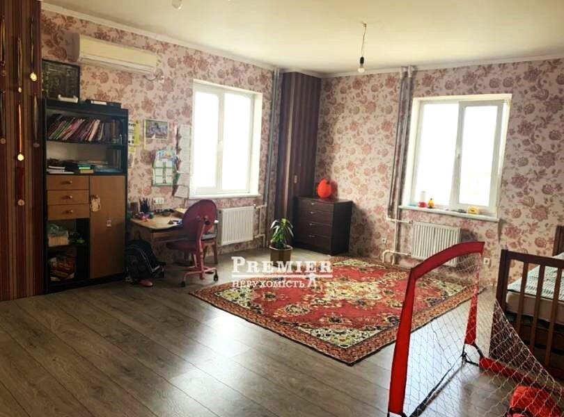 Продаж 3-кімнатної квартири 90 м², Академіка Сахарова вул.