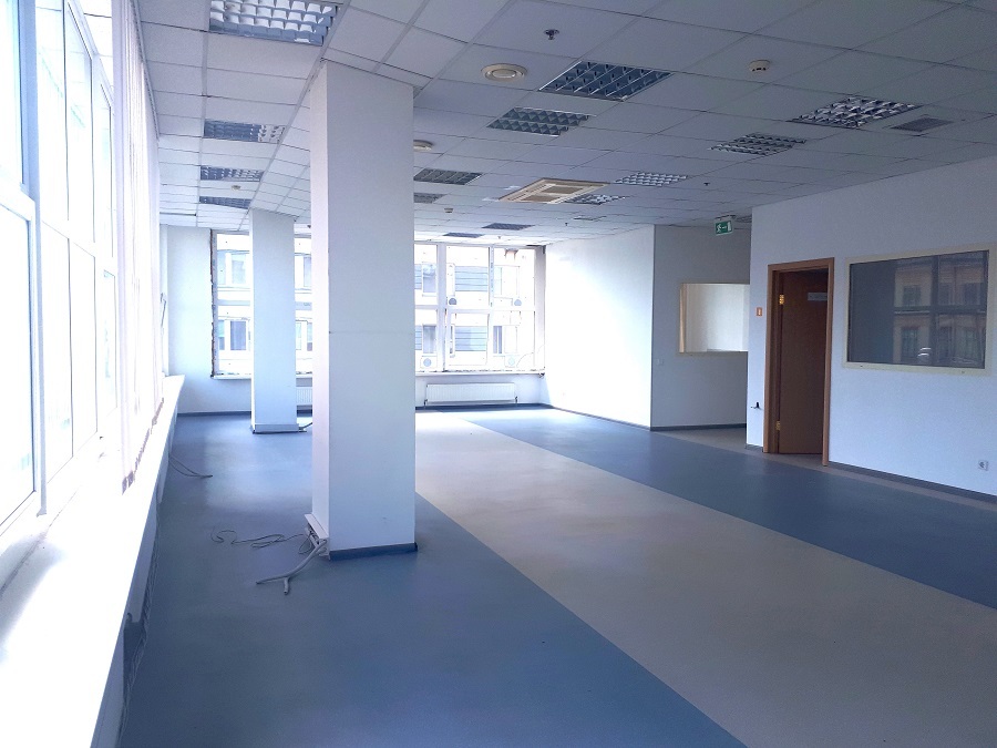 Оренда офісу 1000 м², Раїси Окіпної вул., 8Б