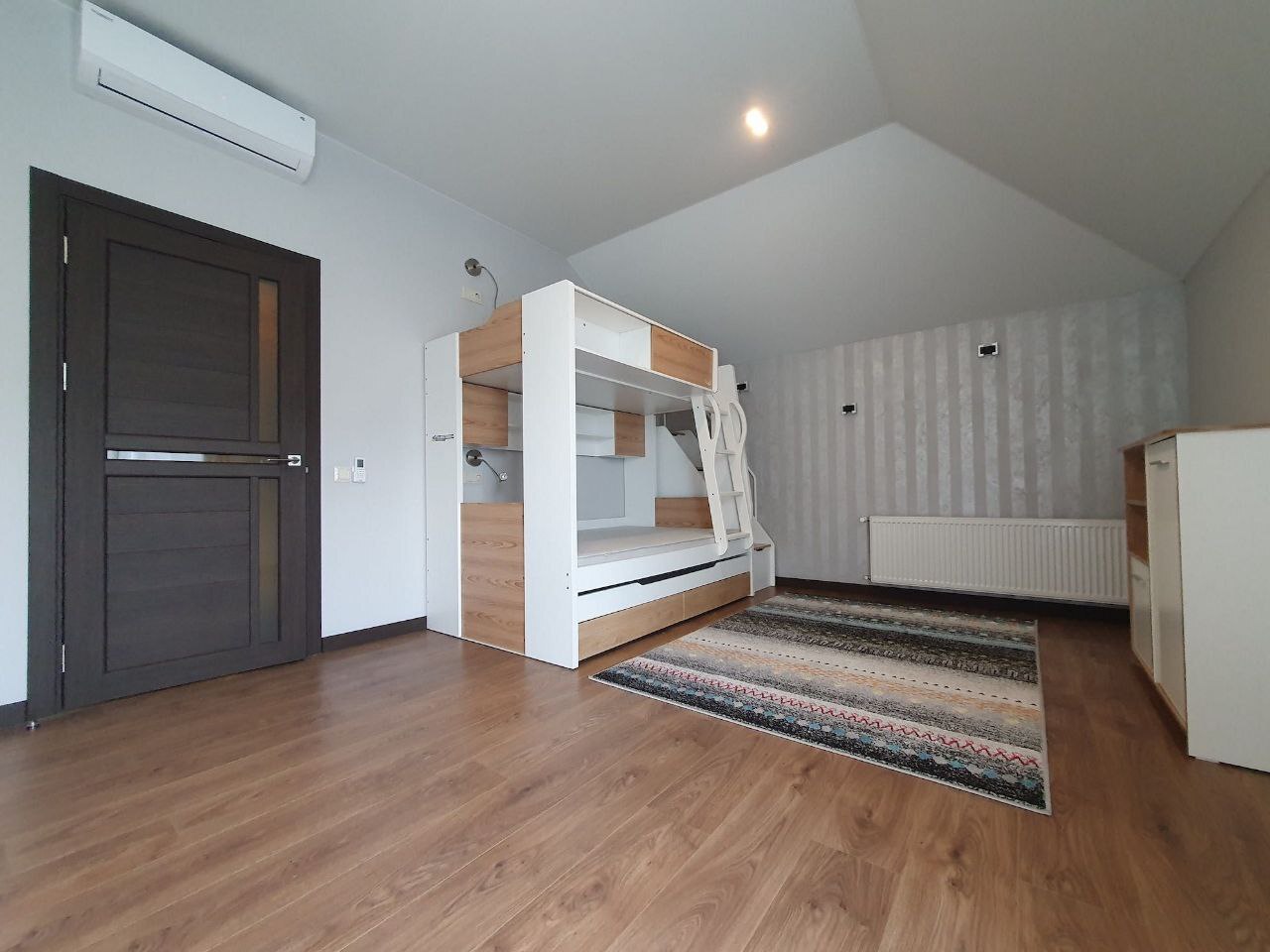 Аренда поместья 300 м²