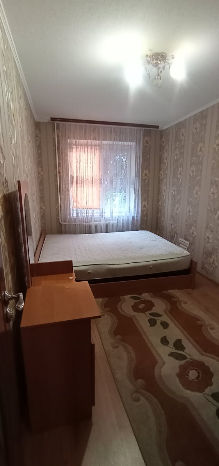 Продаж 3-кімнатної квартири 57 м², Бурштинова вул., 75