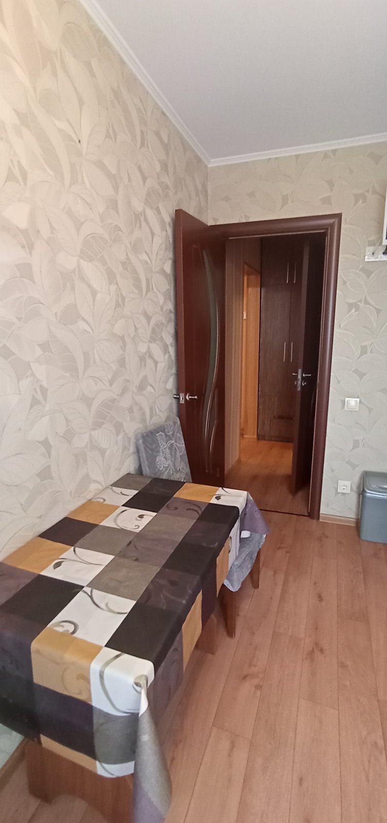 Продаж 3-кімнатної квартири 57 м², Бурштинова вул., 75