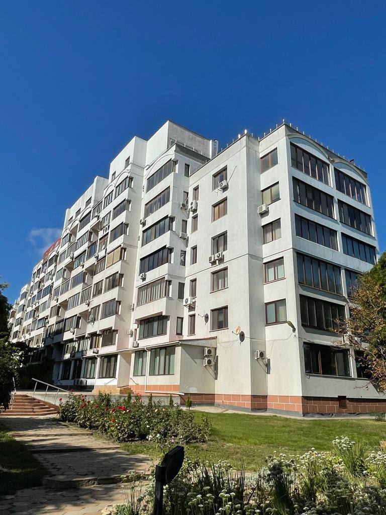 Продажа 4-комнатной квартиры 172 м², Дунаева пер., 3