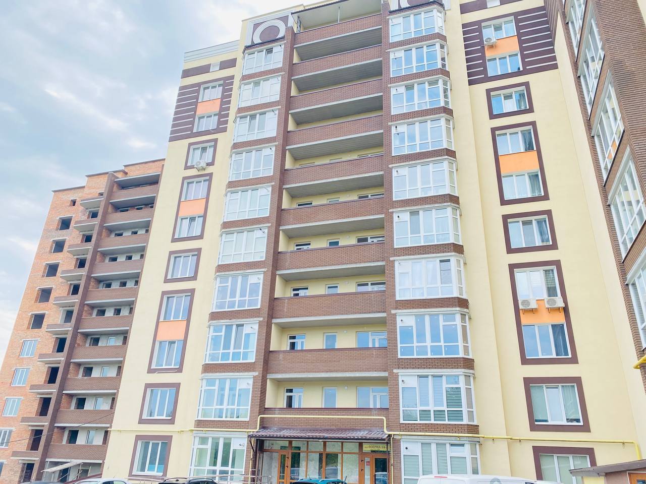 Продаж 1-кімнатної квартири 46.23 м², Озерна вул.