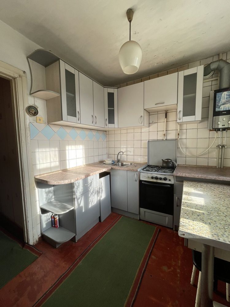 Продаж 3-кімнатної квартири 56 м², Іларіонівська вул.