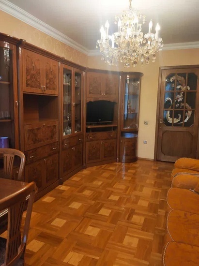 Оренда 3-кімнатної квартири 98 м², Героїв Крут вул., 1