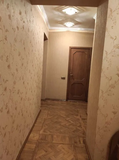 Оренда 3-кімнатної квартири 98 м², Героїв Крут вул., 1