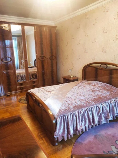 Оренда 3-кімнатної квартири 98 м², Героїв Крут вул., 1