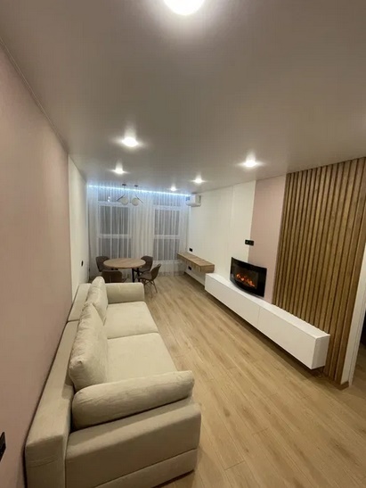 Аренда 1-комнатной квартиры 53 м², Луговская ул., 255