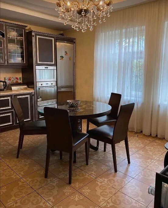 Аренда дома 490 м², Араратская ул.