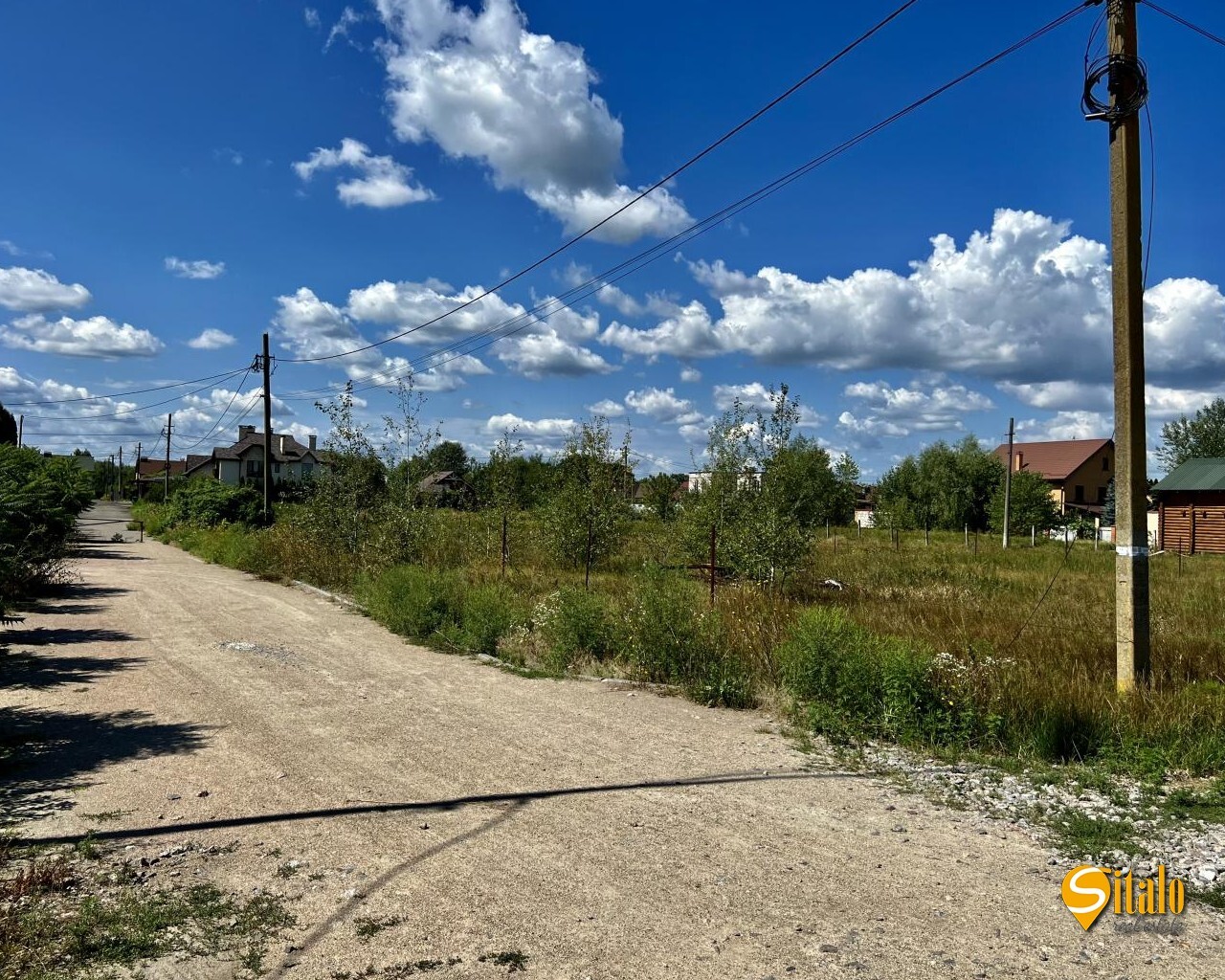 Продаж ділянки під індивідуальне житлове будівництво 9 соток, 3-я Озерна вул.