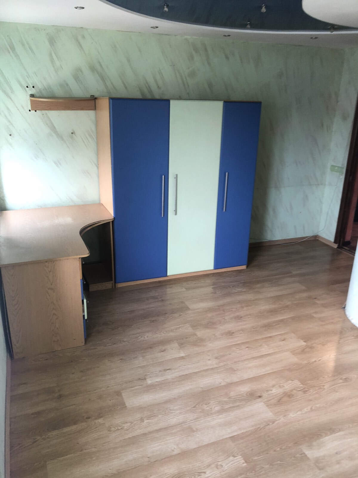 Продажа 3-комнатной квартиры 95 м², Осенняя ул., 13А