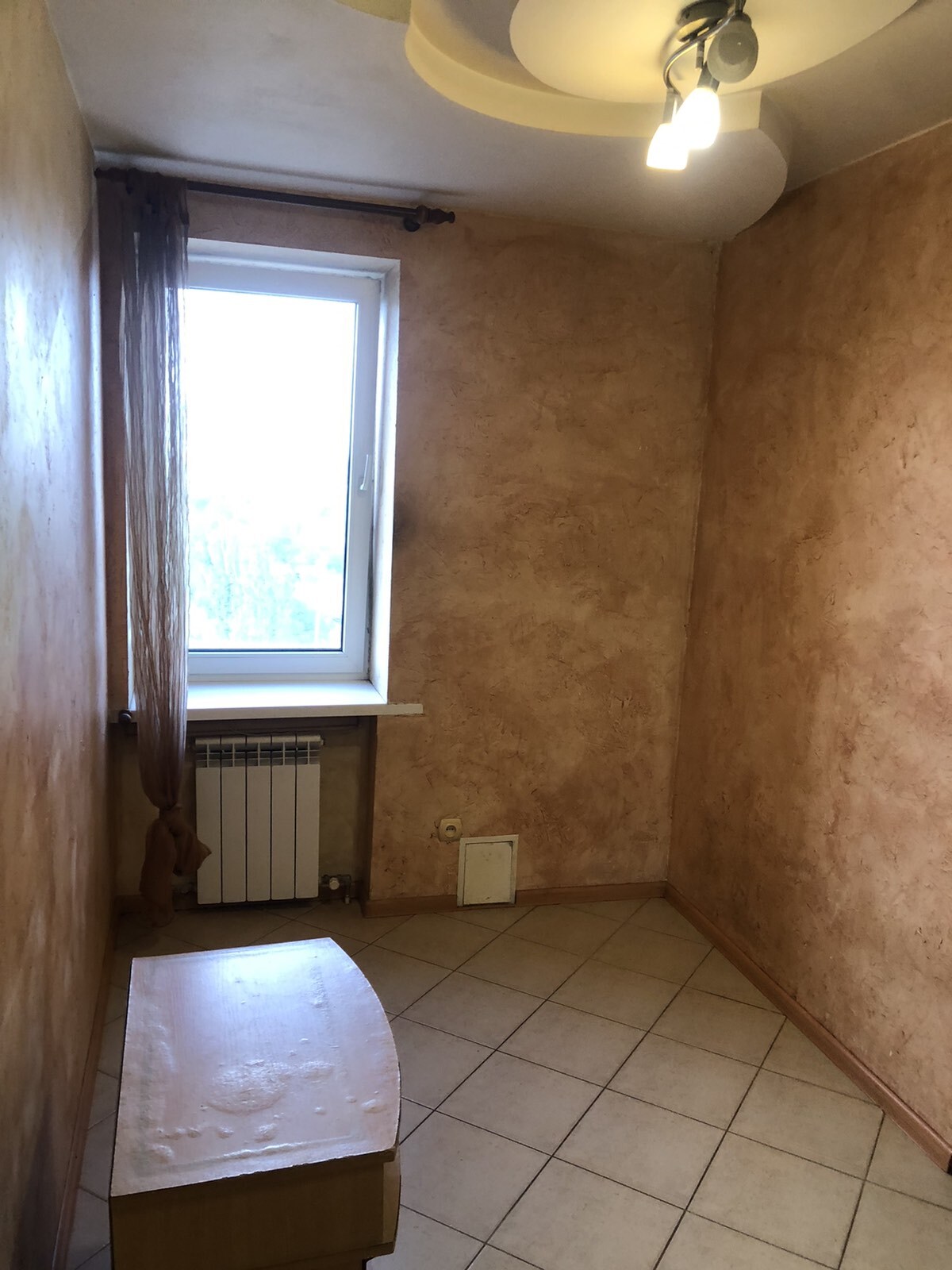 Продаж 3-кімнатної квартири 95 м², Осіння вул., 13А