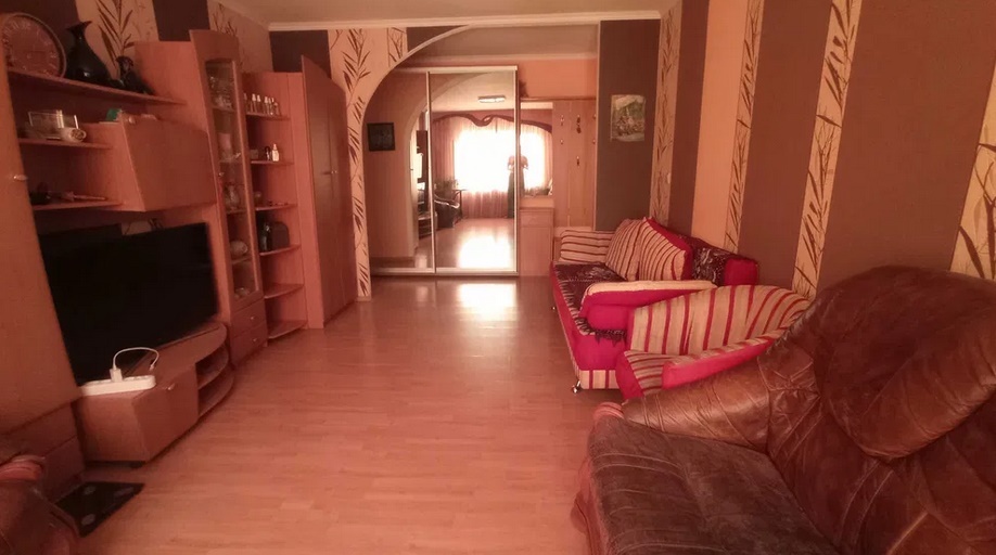 Продаж 3-кімнатної квартири 64 м², Героїв Дніпра вул.