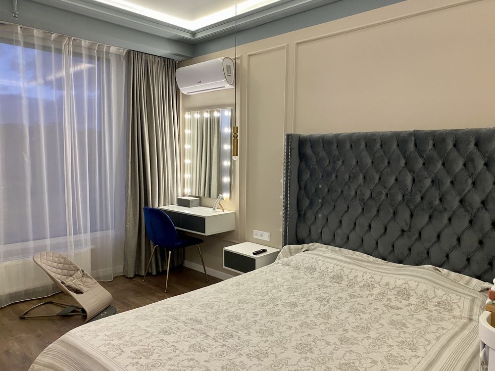 Продаж 2-кімнатної квартири 75 м², Набережна Перемоги вул., 7