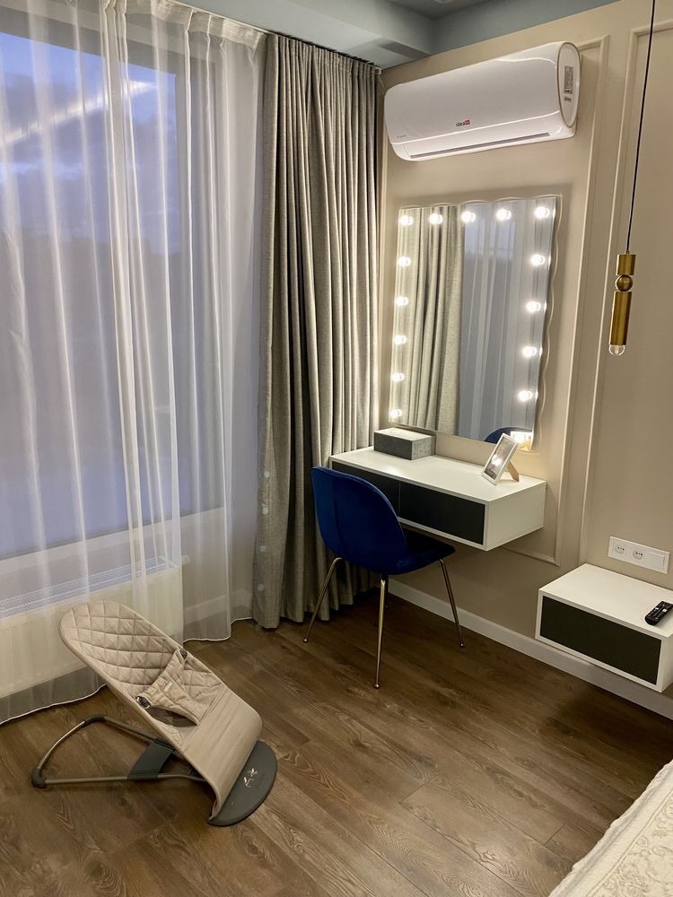 Продаж 2-кімнатної квартири 75 м², Набережна Перемоги вул., 7