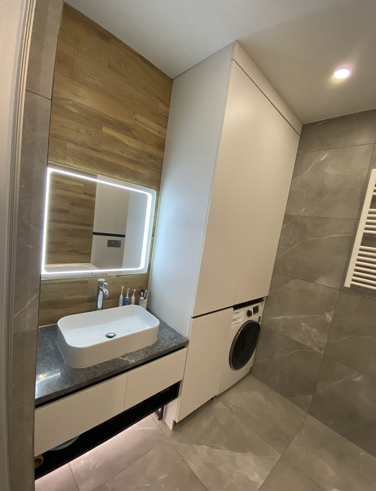 Продаж 2-кімнатної квартири 75 м², Набережна Перемоги вул., 7