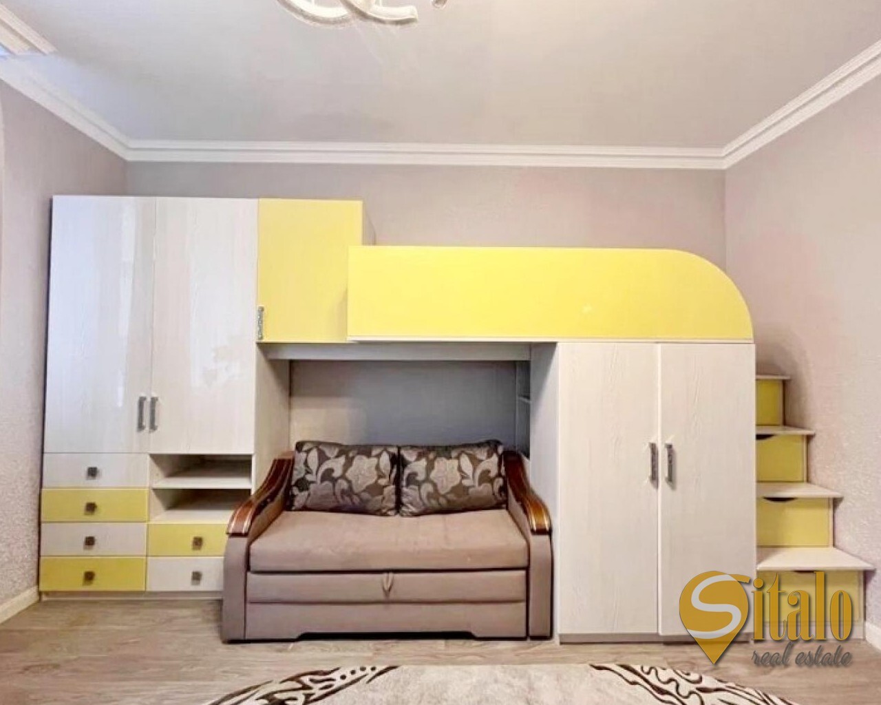 Продаж 2-кімнатної квартири 82 м²