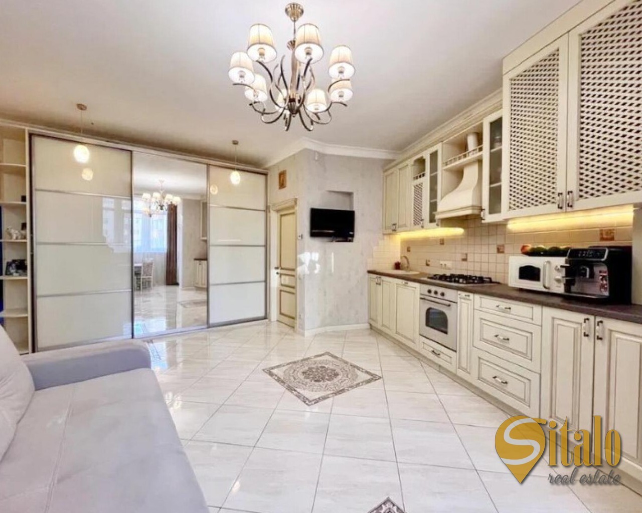 Продаж 2-кімнатної квартири 82 м²