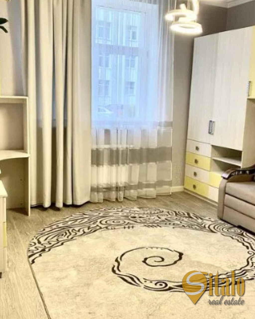 Продаж 2-кімнатної квартири 82 м²