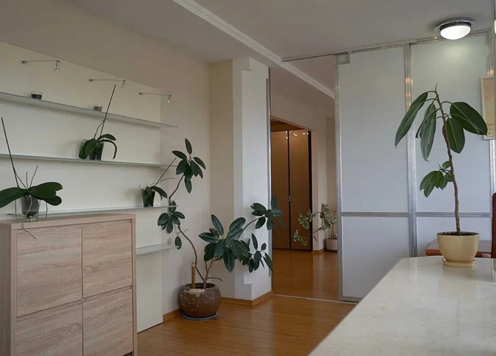 Оренда 4-кімнатної квартири 160 м², Володимира Вернадського вул., 35