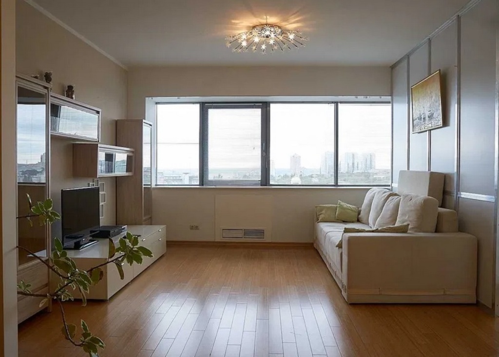 Оренда 4-кімнатної квартири 160 м², Володимира Вернадського вул., 35