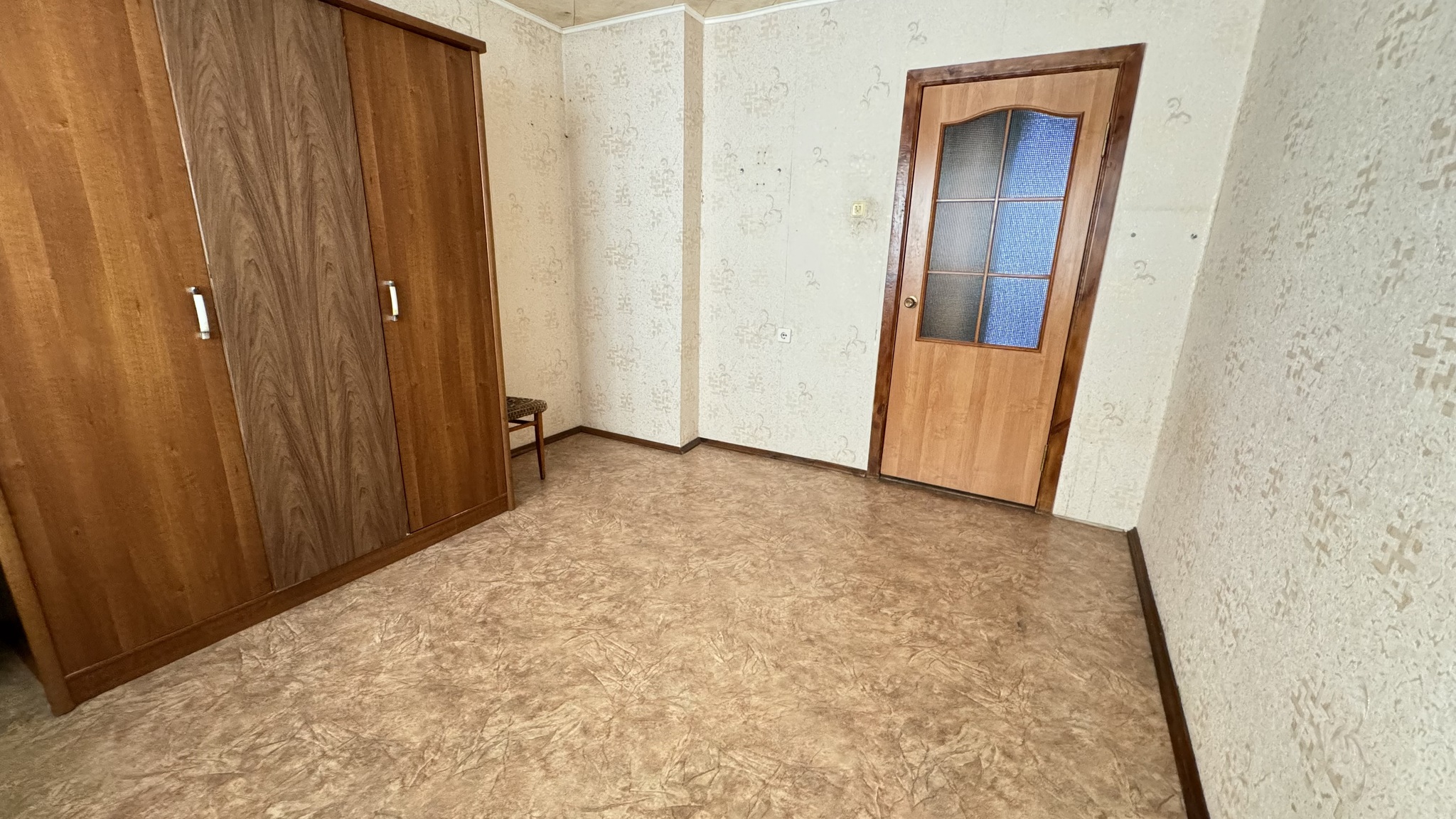 Продаж 3-кімнатної квартири 67.1 м², Дніпровська вул., 3Б