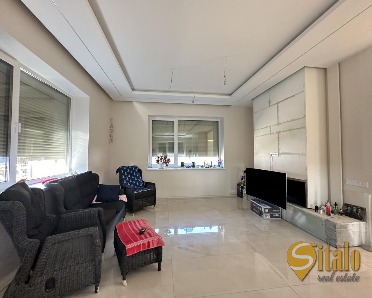 Продаж будинку 220 м²