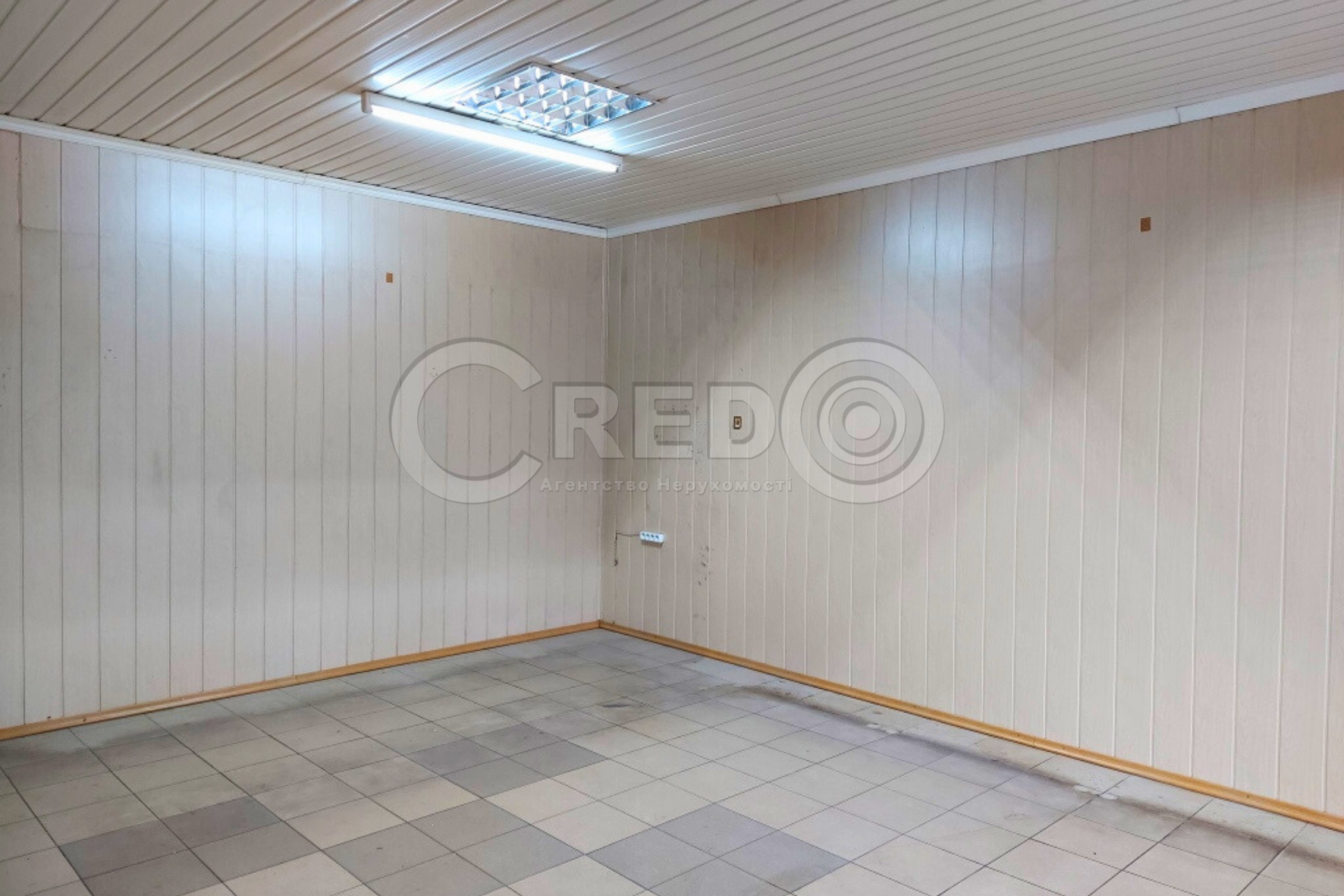 Продаж магазину 30.3 м², Соборності вул.