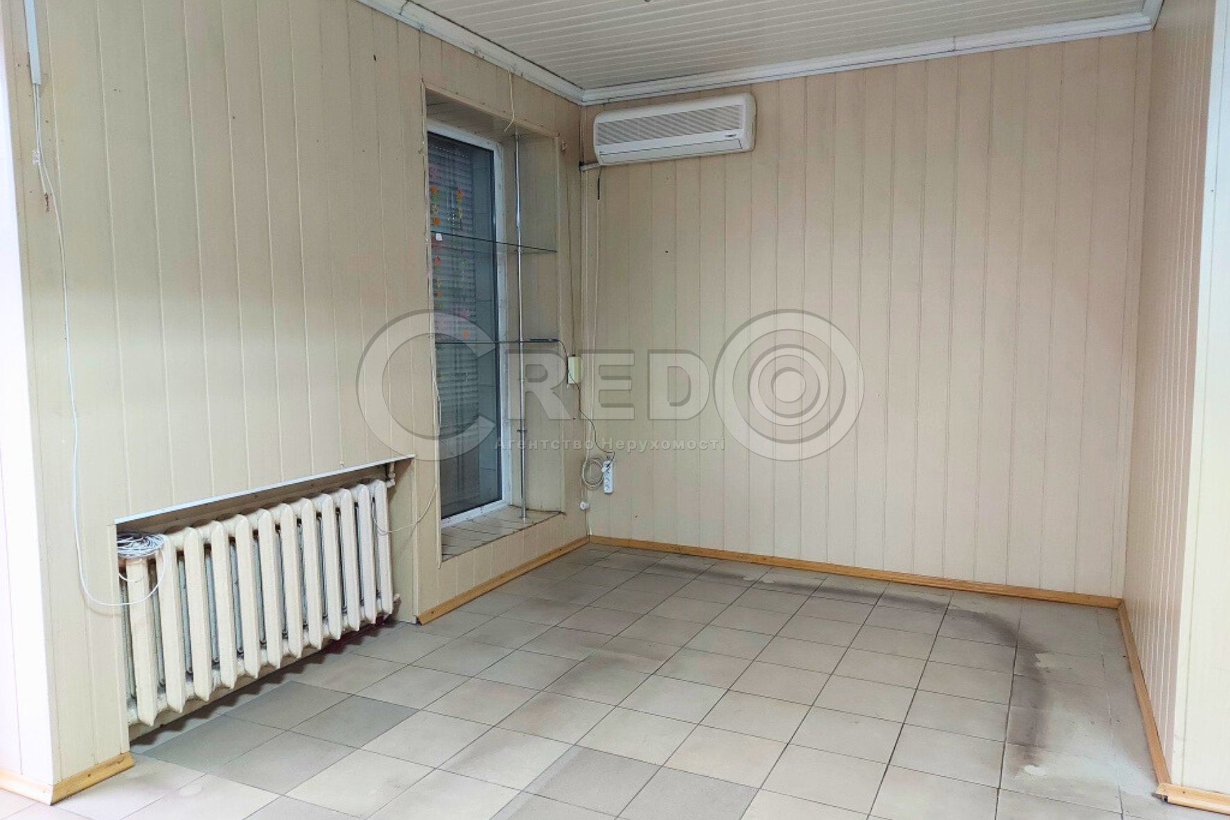 Продаж магазину 30.3 м², Соборності вул.