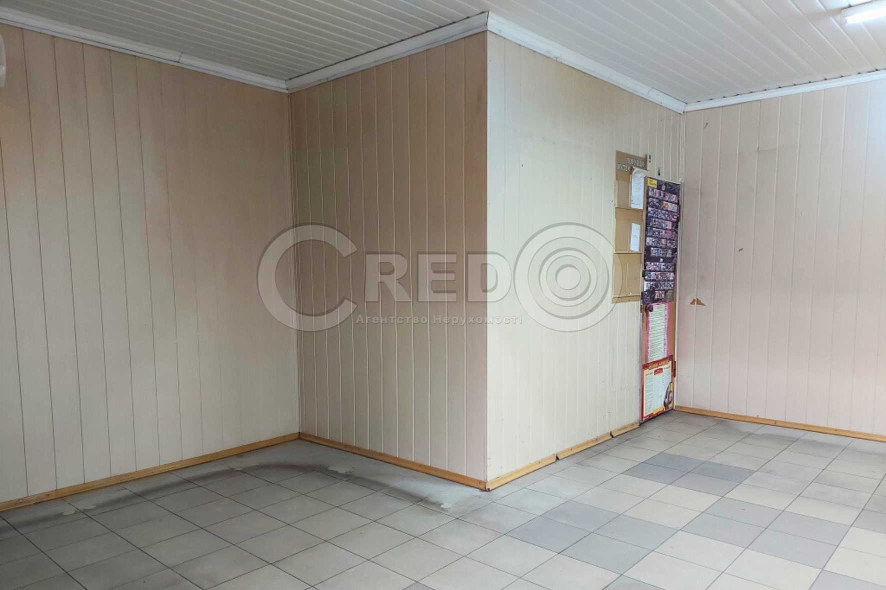 Продаж магазину 30.3 м², Соборності вул.