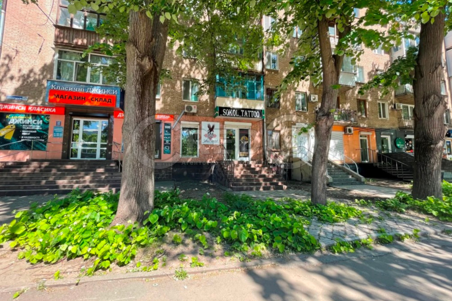 Продаж магазину 30.3 м², Соборності вул.