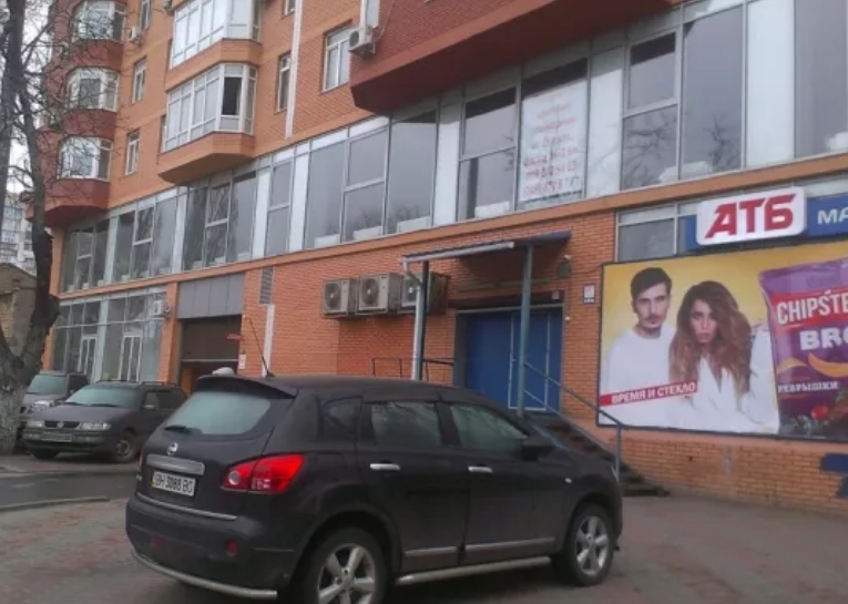 Оренда торговельного приміщення 9 м², Разумовская вул.