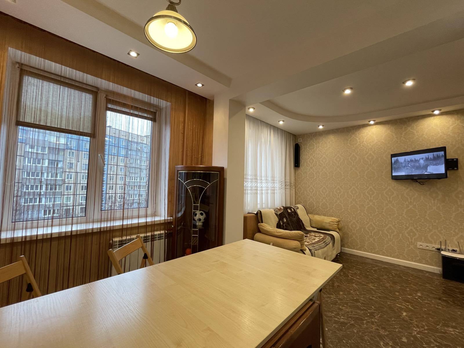 Оренда 2-кімнатної квартири 46 м², Вітрильний пров., 8