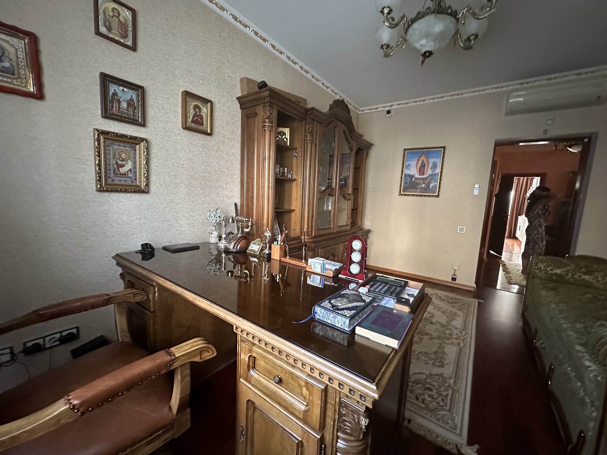 Продаж будинку 310 м², Олексія Потапенка вул.