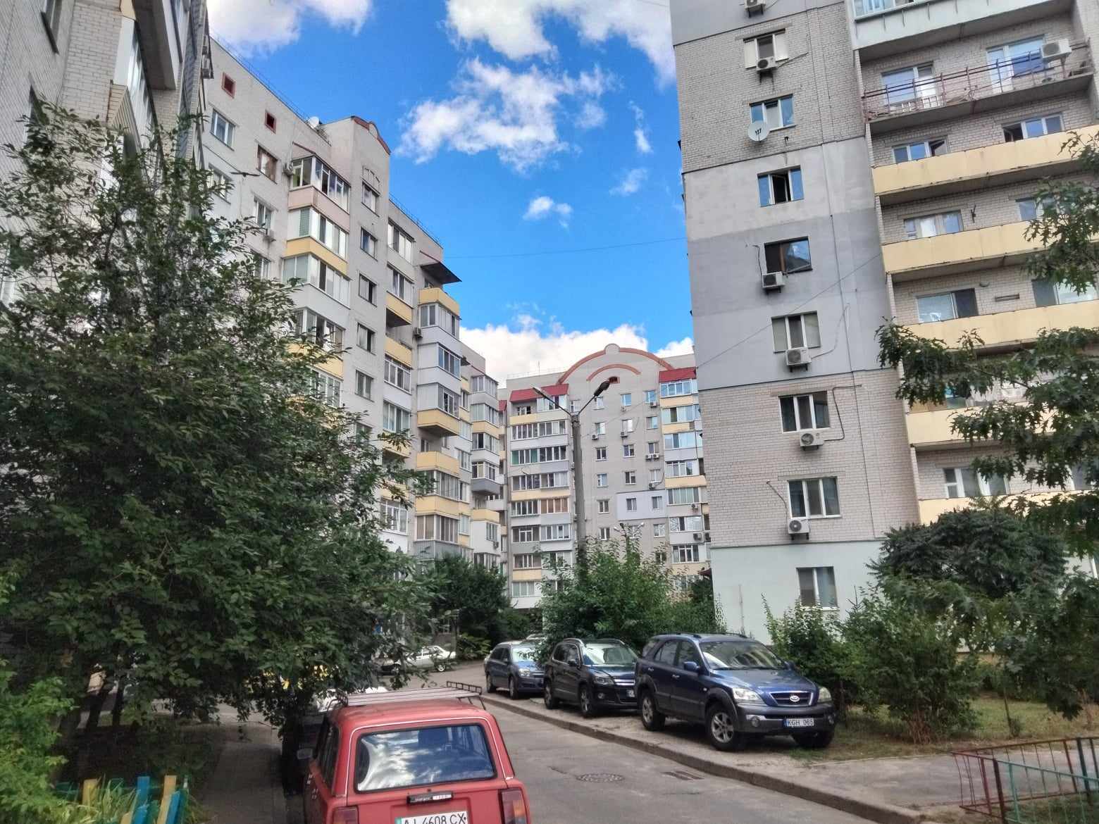 Продаж 3-кімнатної квартири 70 м², Бабкіна вул., 12