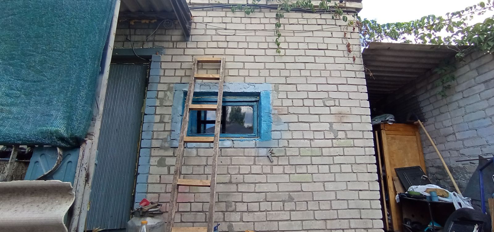 Продаж сервісу 1200 м², Соф'ї Ковалевської вул., 33А