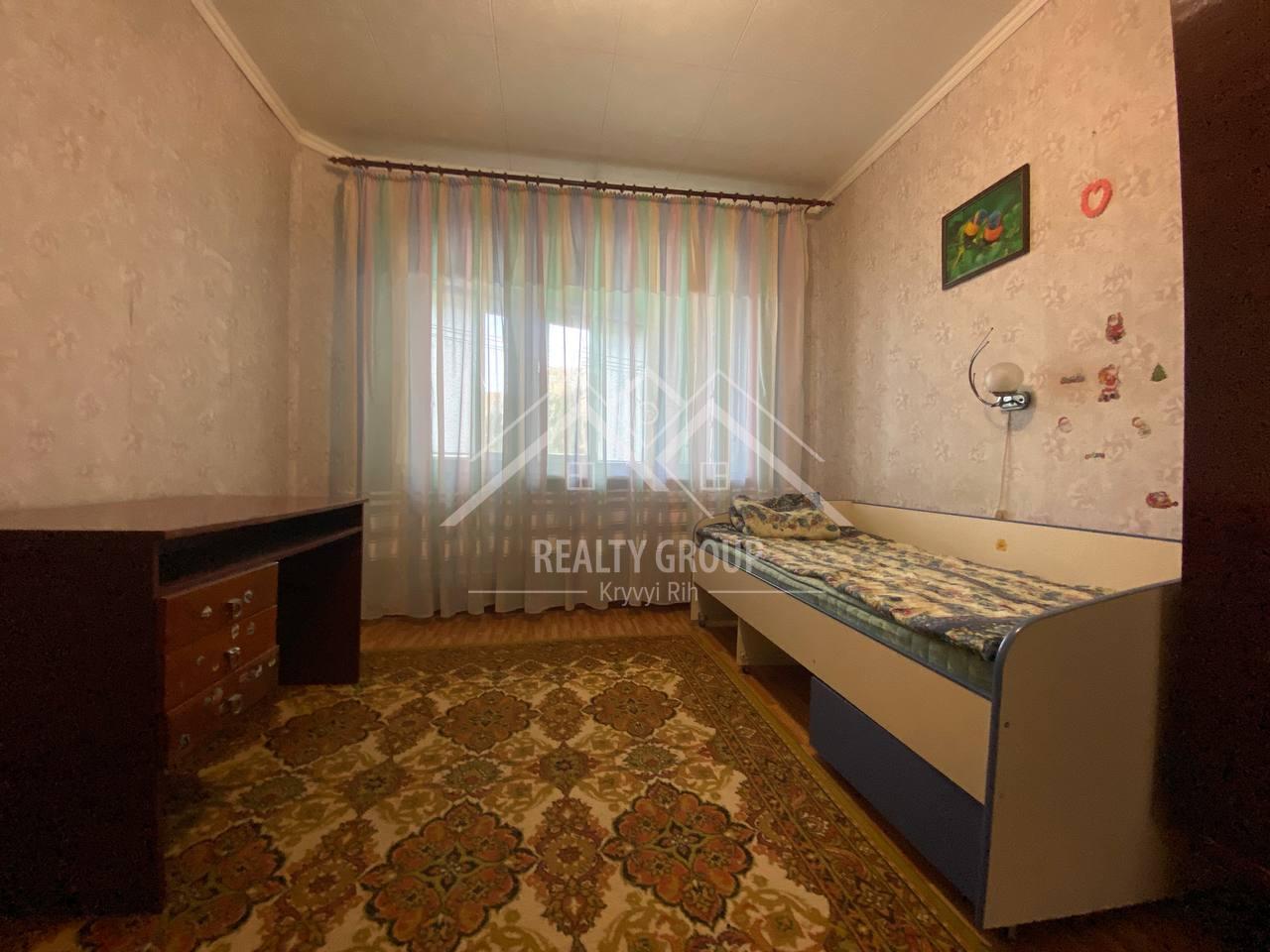 Продаж 3-кімнатної квартири 65 м², Сонячний вул.