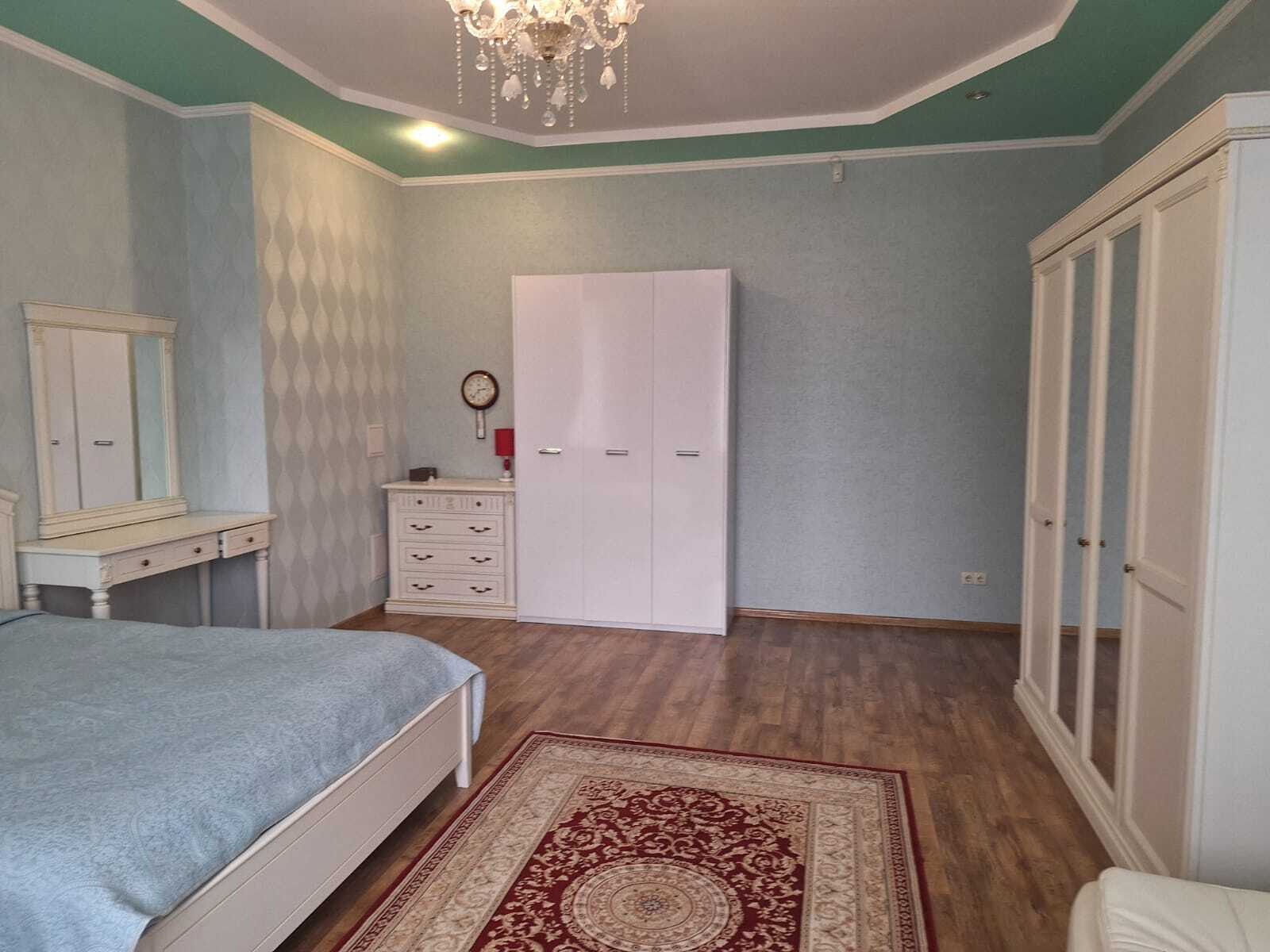 Продаж будинку 395 м², Зернова вул.