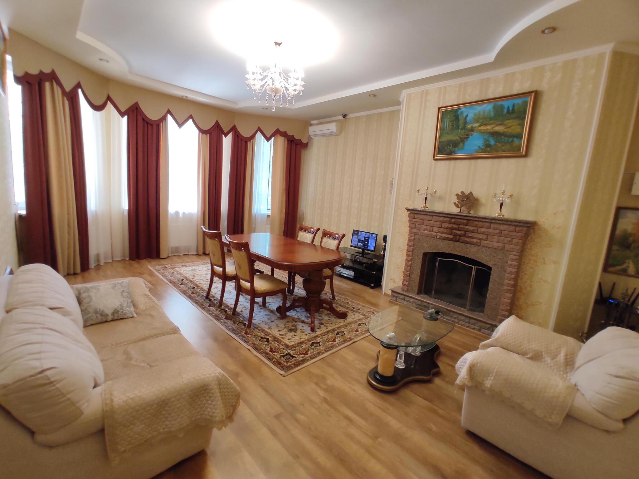 Продаж будинку 395 м², Зернова вул.