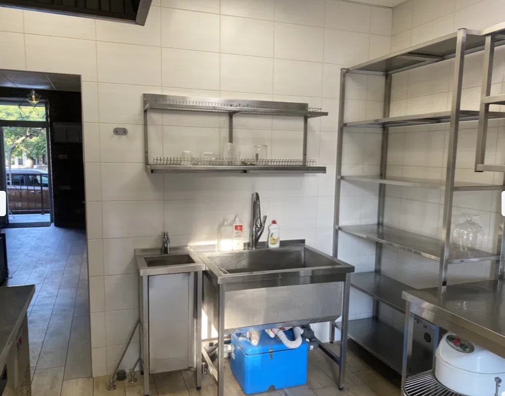 Оренда торговельного приміщення 68 м², Черноморского Казачества вул.