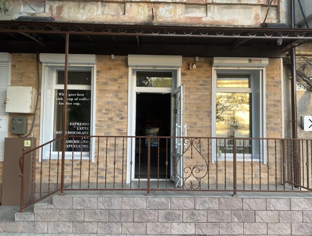 Оренда торговельного приміщення 68 м², Черноморского Казачества вул.