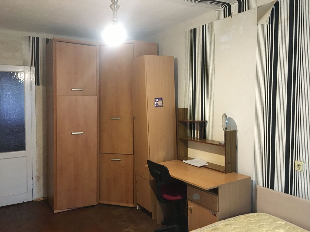 Продажа 3-комнатной квартиры 56 м², Кармена Романа ул., 11А