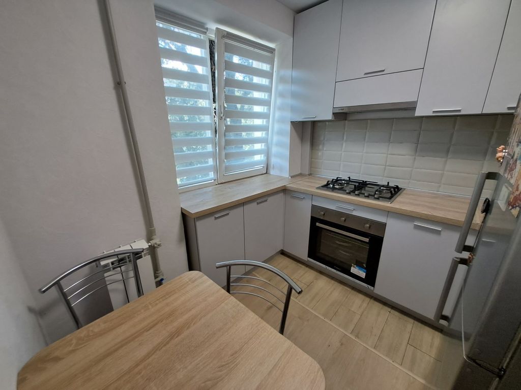 Продажа 2-комнатной квартиры 45 м², Ивана и Юрия Лип ул., 76