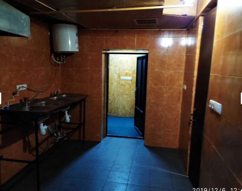 Оренда торговельного приміщення 88 м², Торговая вул.