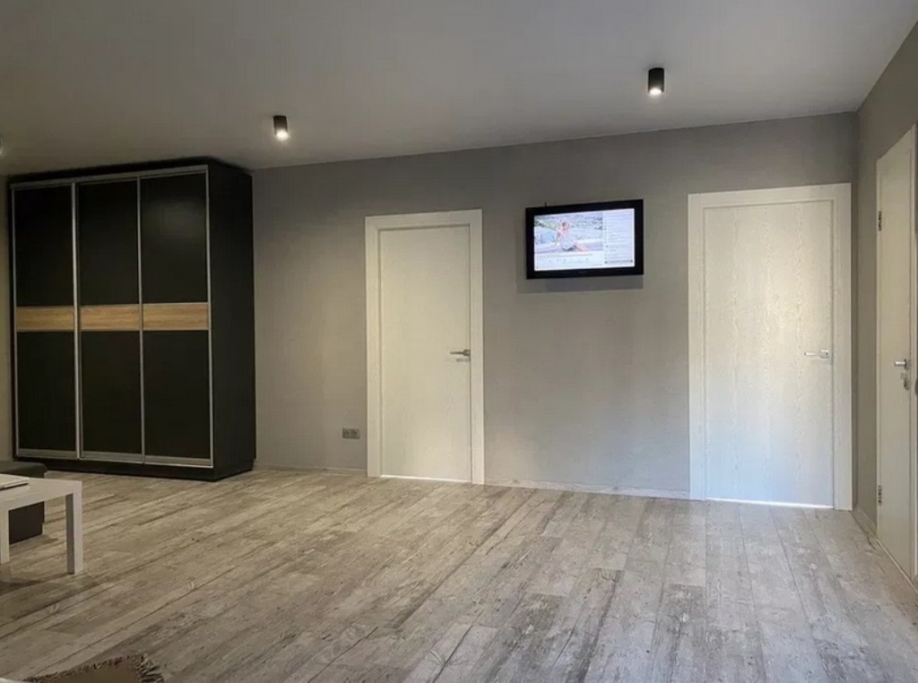Продаж 2-кімнатної квартири 87 м², Набережна Перемоги вул., 44