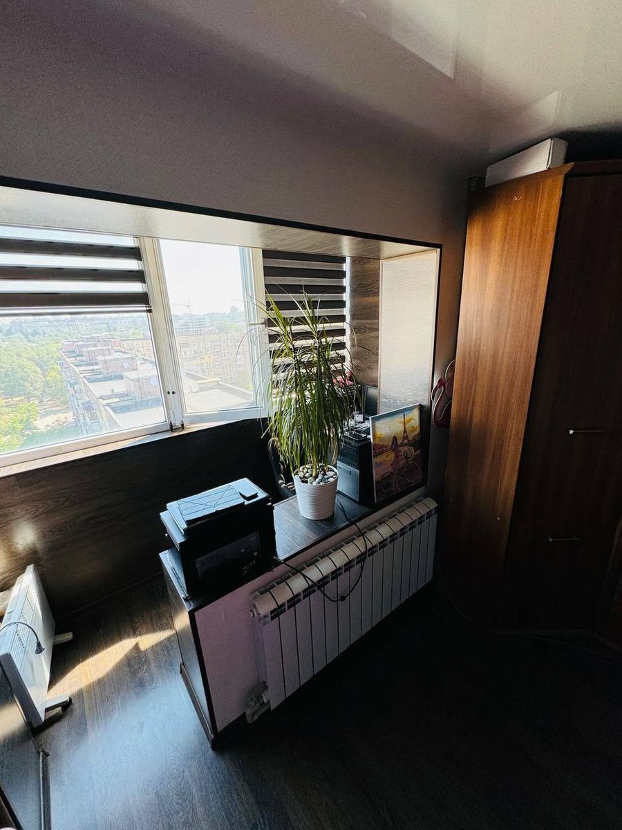 Продажа 1-комнатной квартиры 40 м², Богомаза ул., 192