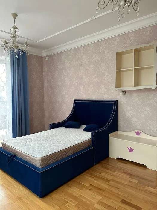 Аренда дома 350 м², Линия 8-го Марта 4-я ул.