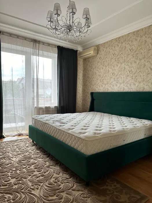 Аренда дома 350 м², Линия 8-го Марта 4-я ул.