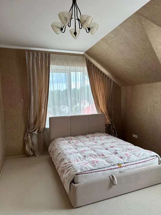 Аренда дома 350 м², Линия 8-го Марта 4-я ул.