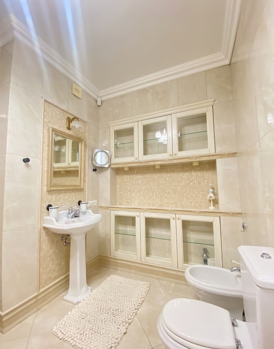 Аренда дома 350 м², Линия 8-го Марта 4-я ул.